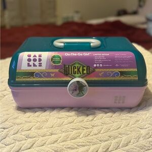 Wicked On-The-Go Girl Kids Accessory Box - Teal and Pink